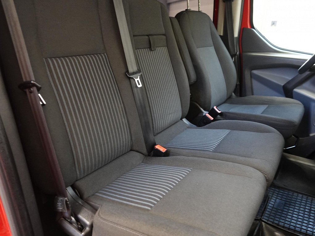 Ford Transit Custom 2.2TDCi Trend L2 6míst