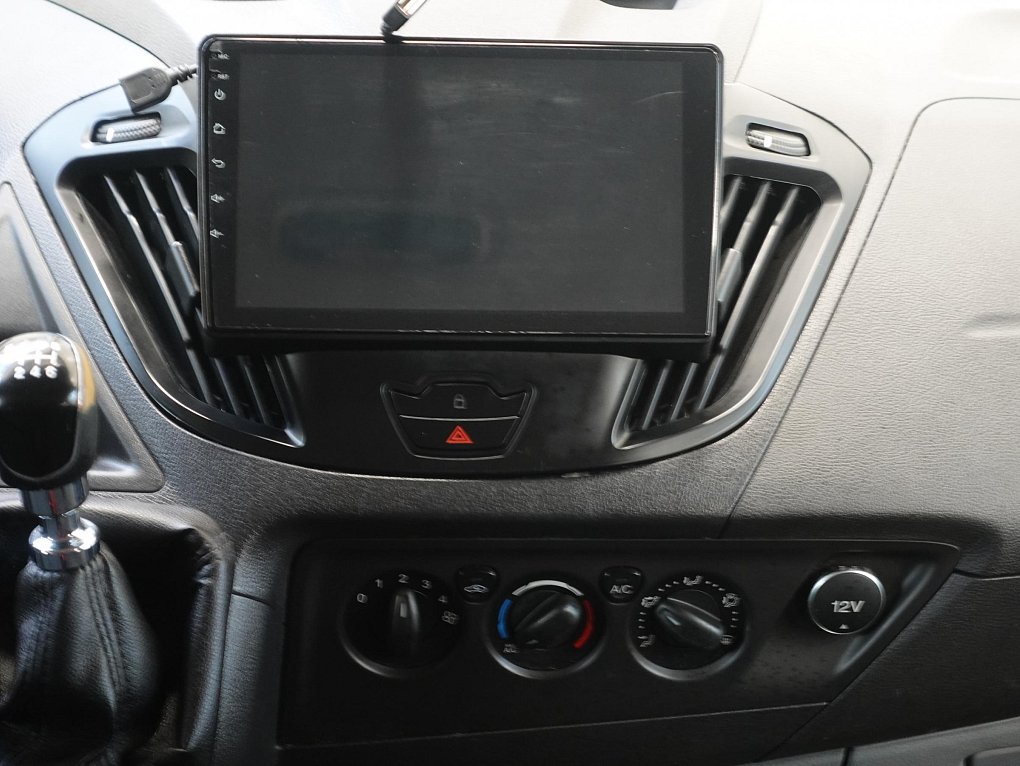 Ford Transit Custom 2.2TDCi Trend L2 6míst