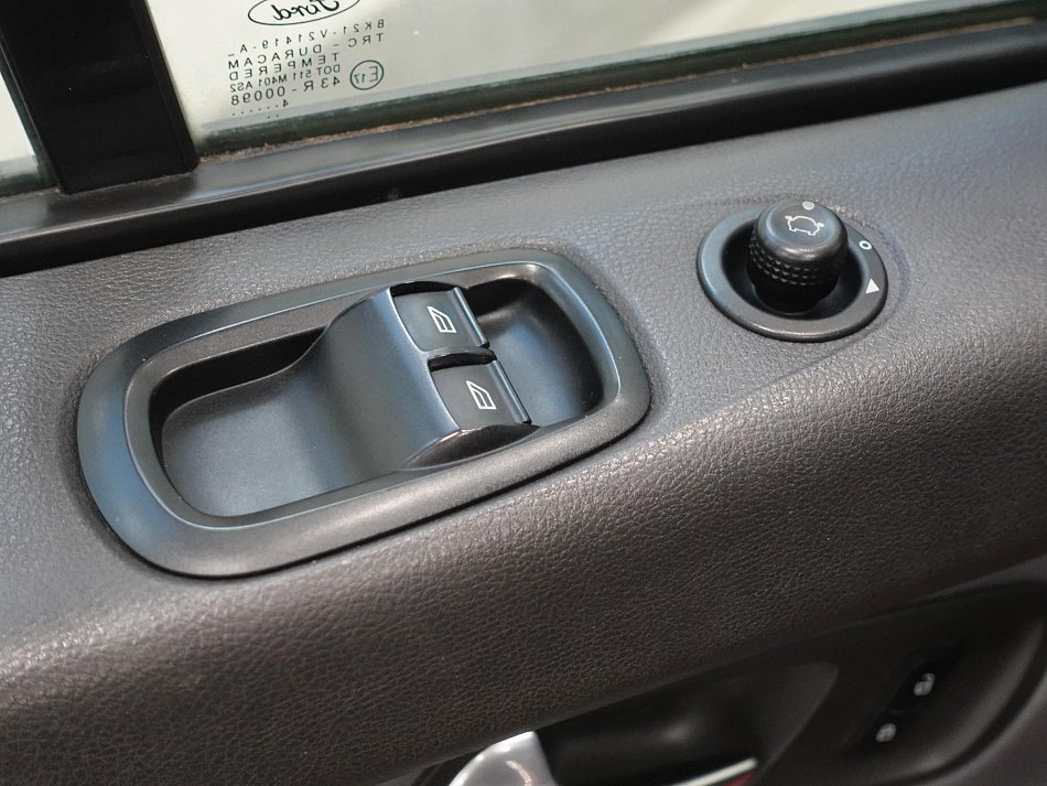 Ford Transit Custom 2.2TDCi Trend L2 6míst