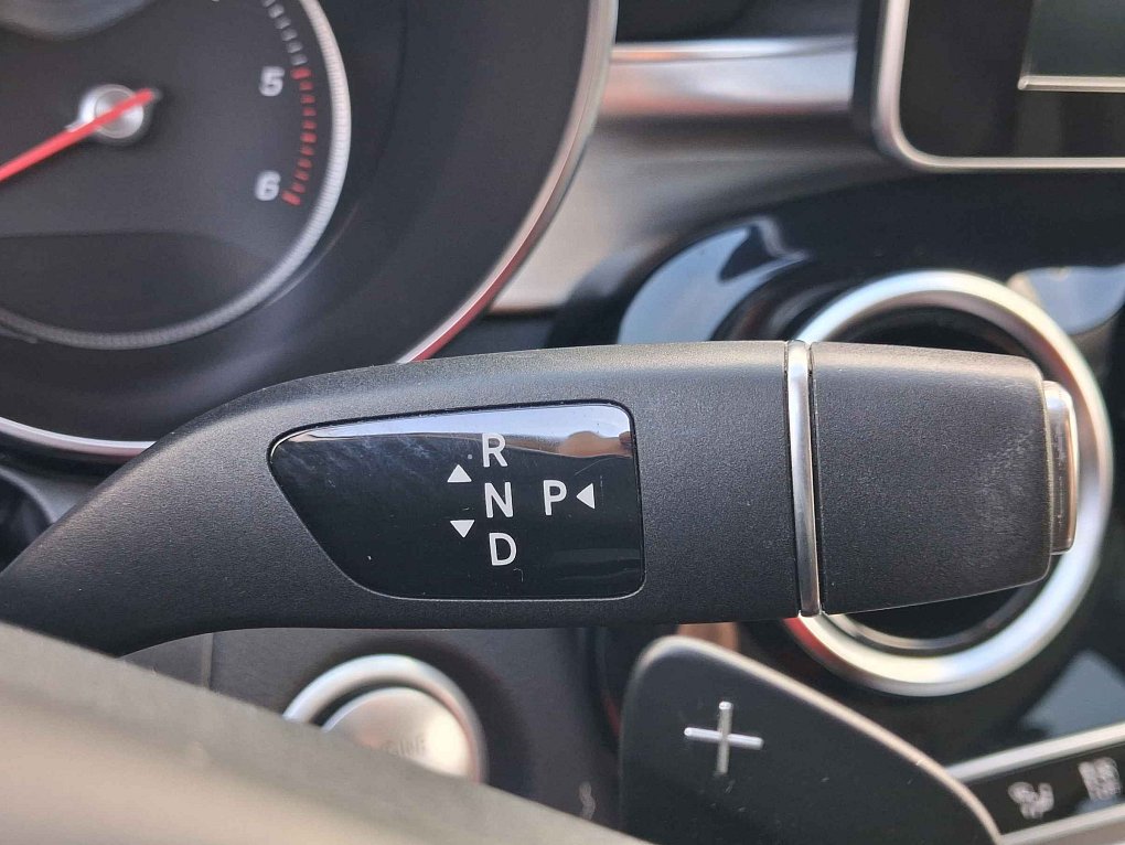 Mercedes-Benz Třída C 2.2 CDi  220d 4Mat