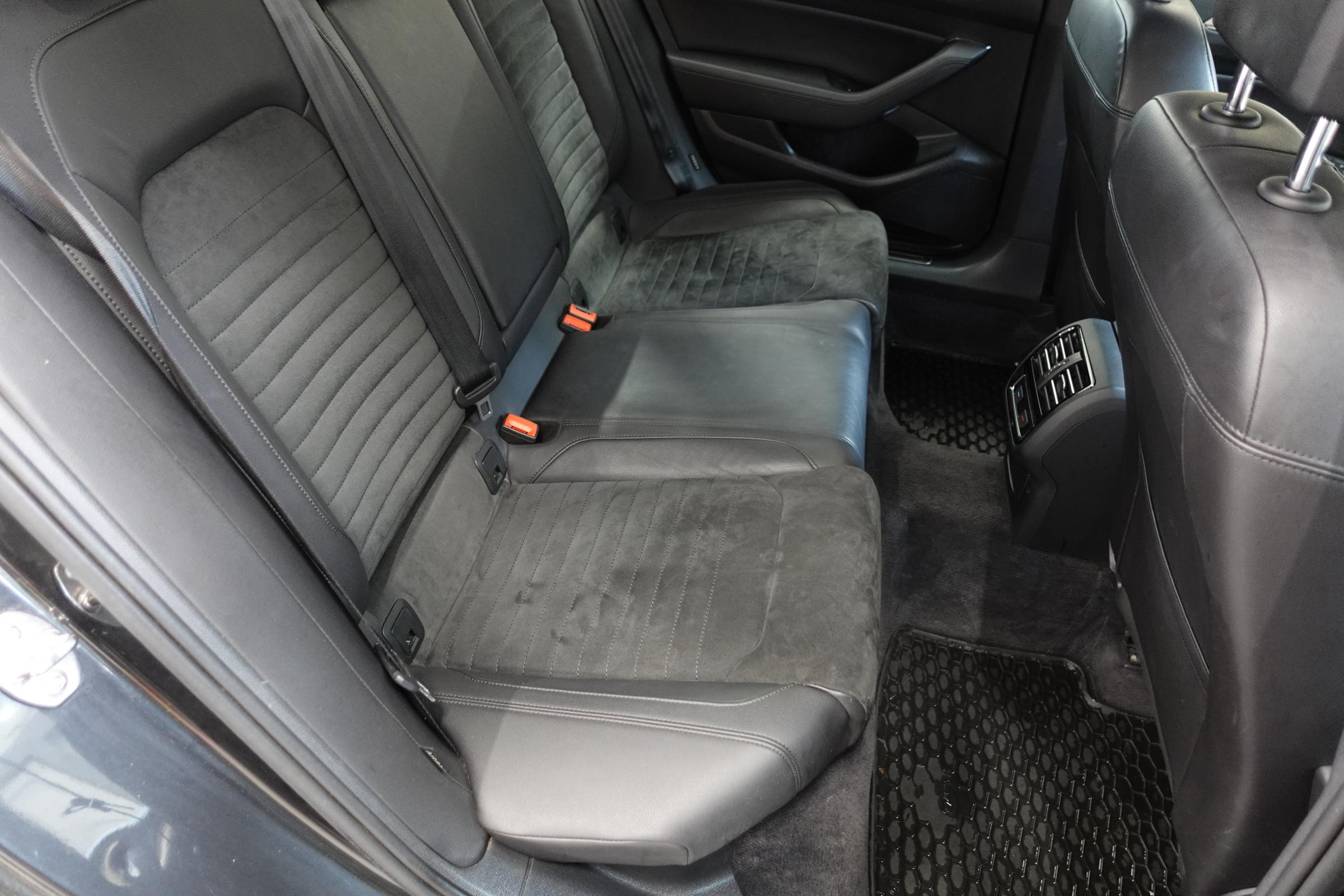 Volkswagen Passat, 2018 - pohled č. 13