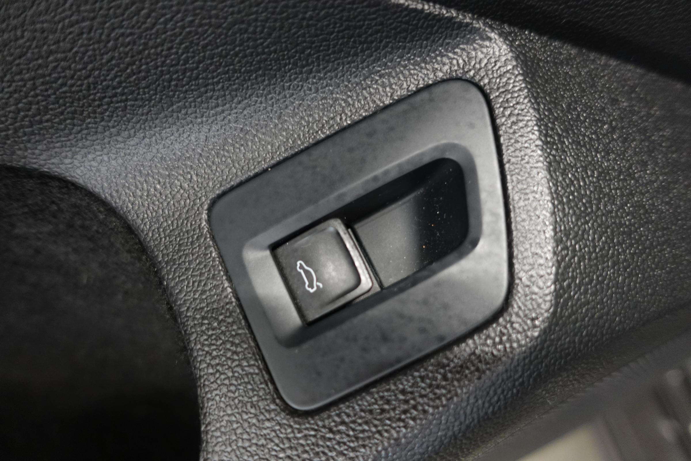 Volkswagen Passat, 2018 - pohled č. 15