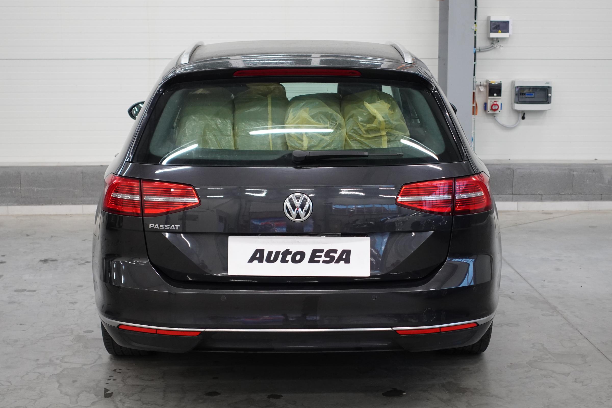 Volkswagen Passat, 2018 - pohled č. 5