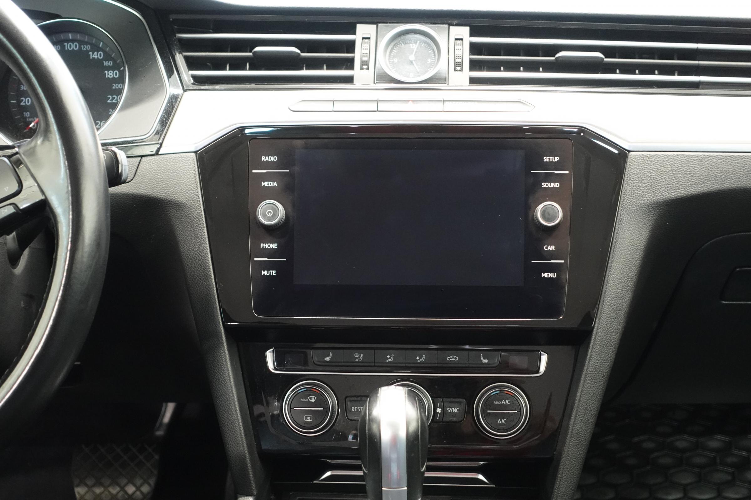 Volkswagen Passat, 2018 - pohled č. 9