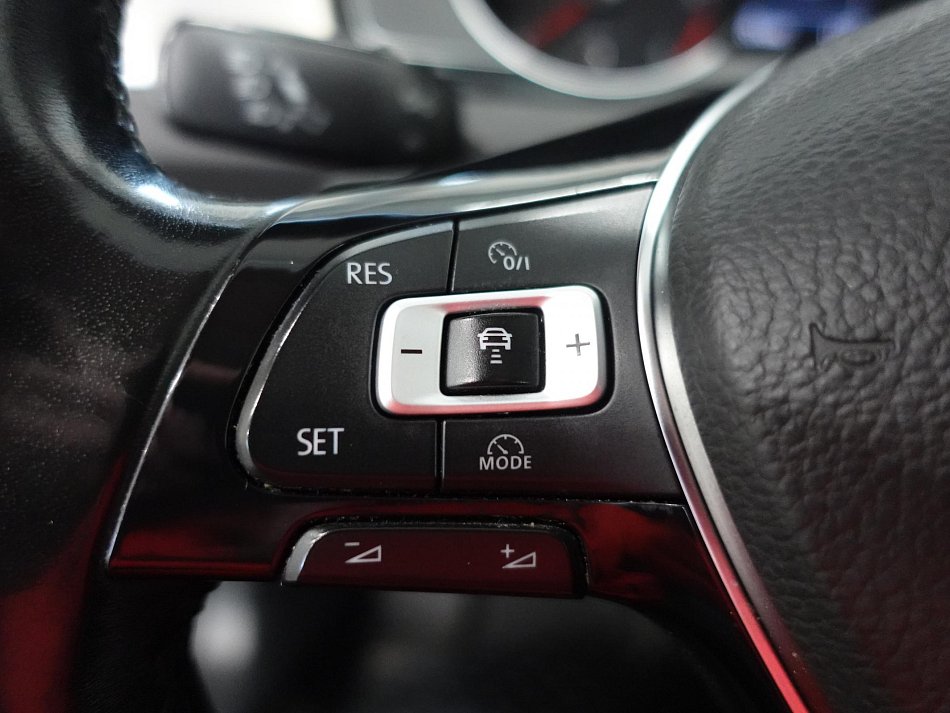 Volkswagen Passat 2.0TDi 