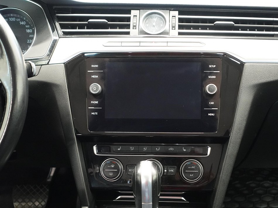 Volkswagen Passat 2.0TDi 