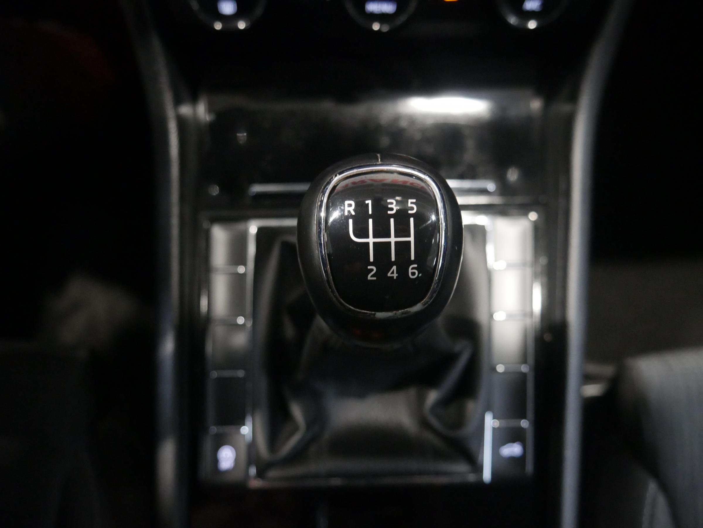 Škoda Superb III, 2015 - pohled č. 19