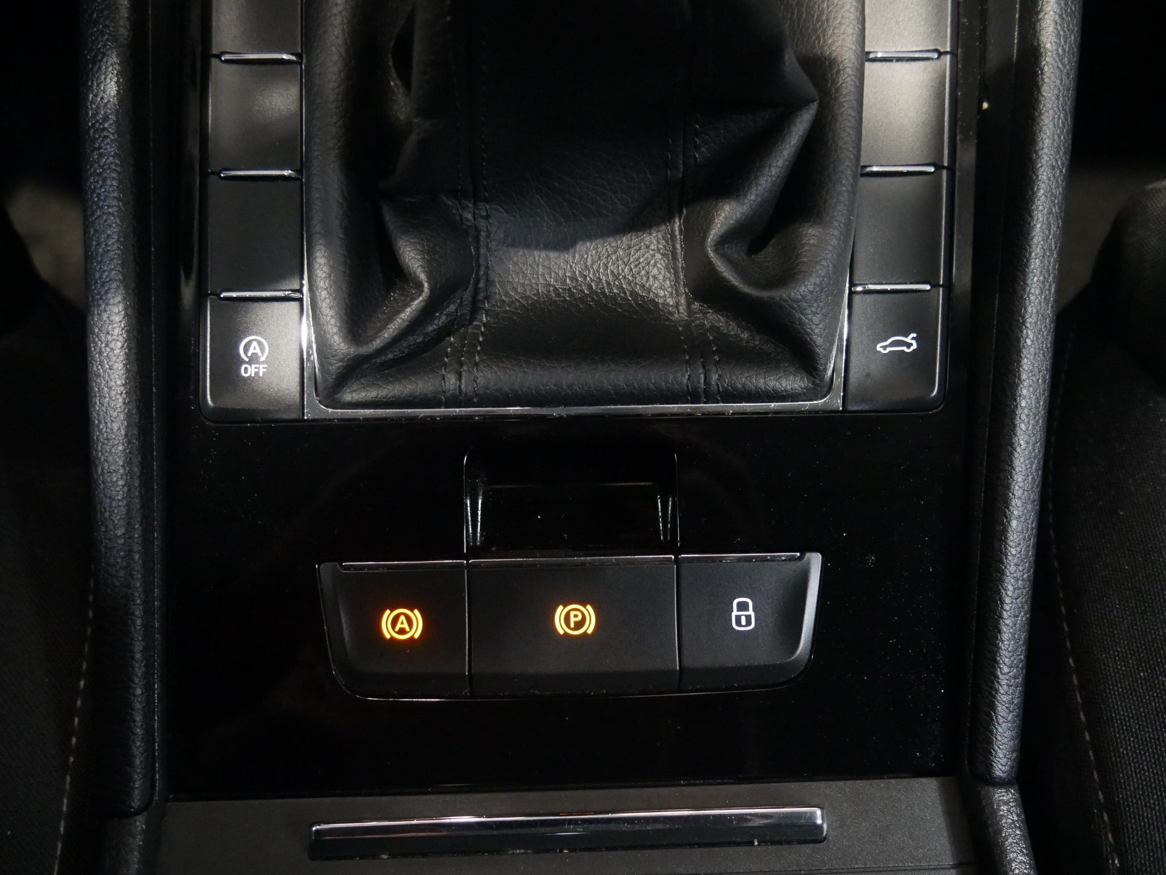 Škoda Superb III, 2015 - pohled č. 20