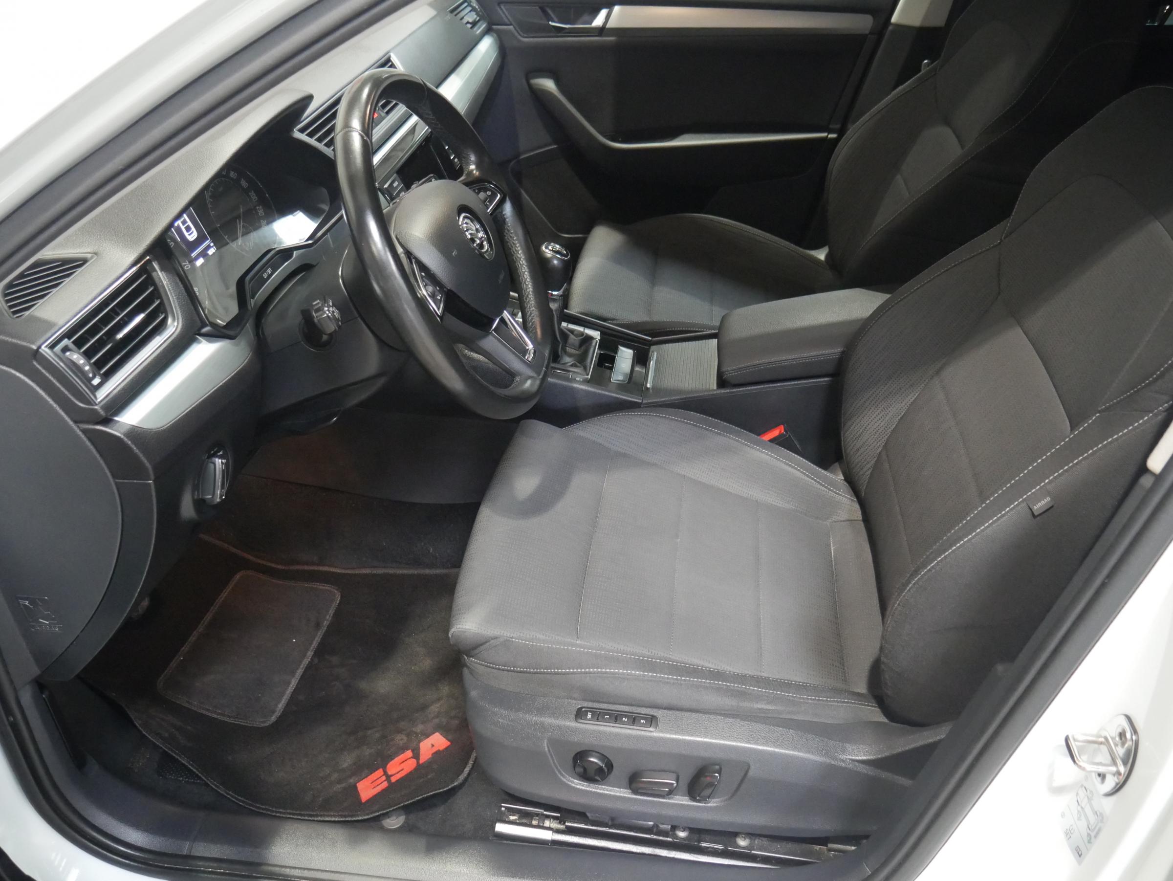 Škoda Superb III, 2015 - pohled č. 9