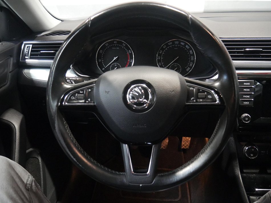 Škoda Superb III 1.4 TSI 