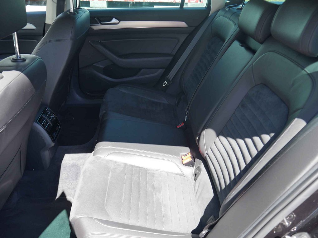 Volkswagen Passat 2.0TDi Highline