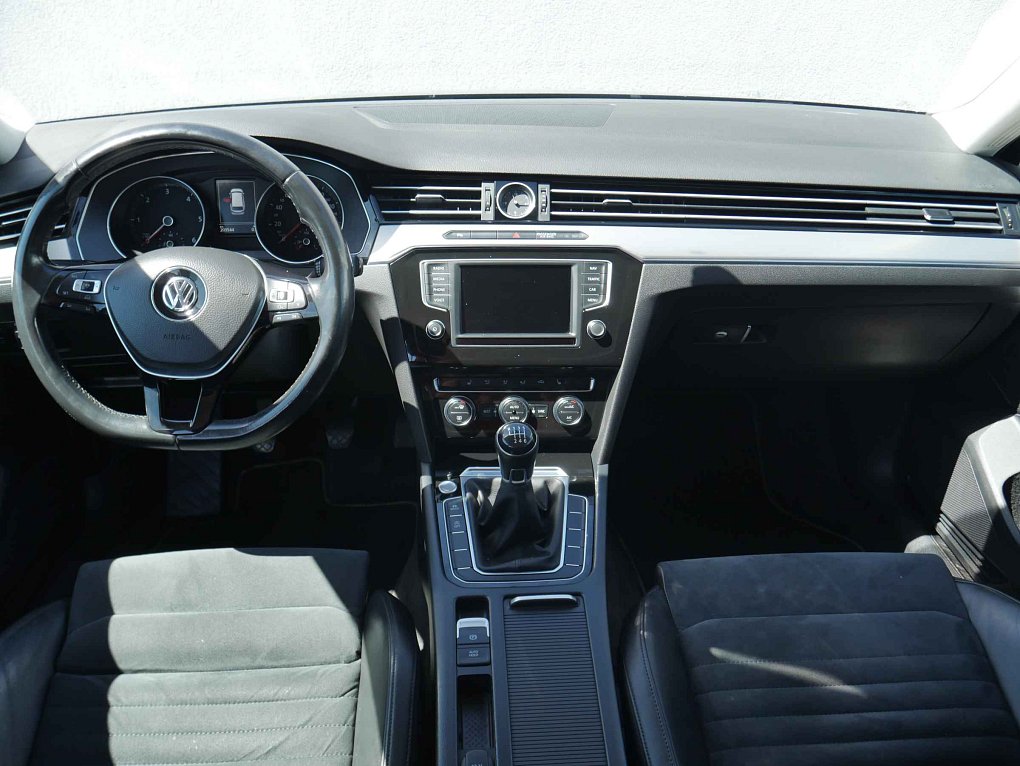Volkswagen Passat 2.0TDi Highline