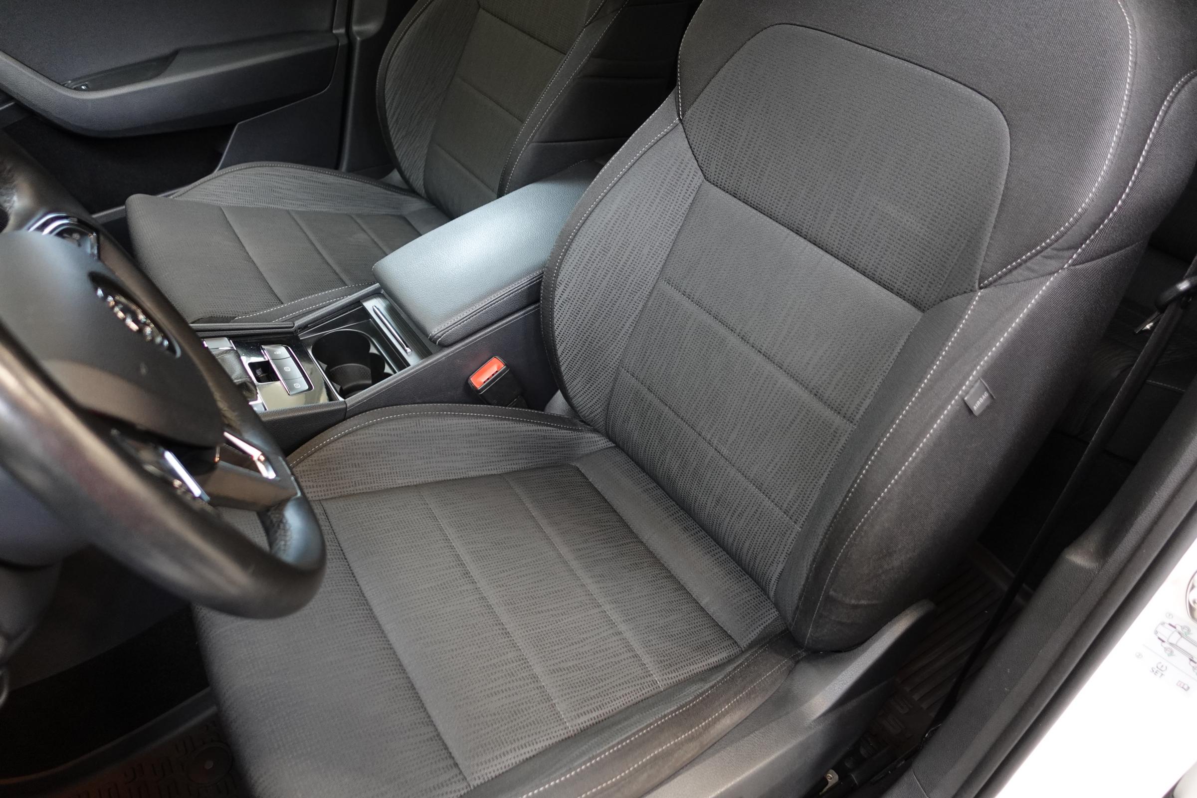 Škoda Superb III, 2018 - pohled č. 10