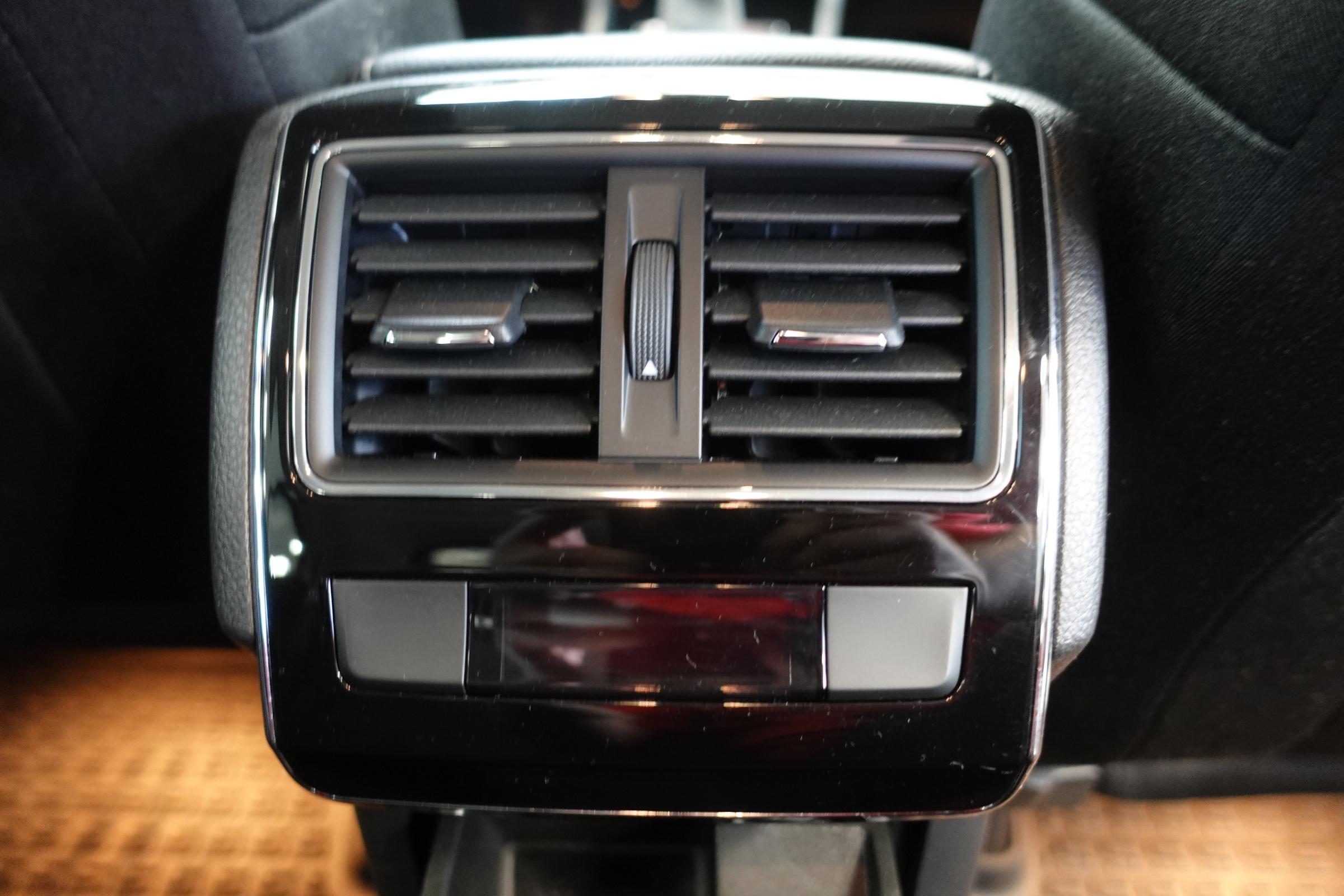 Škoda Superb III, 2018 - pohled č. 25