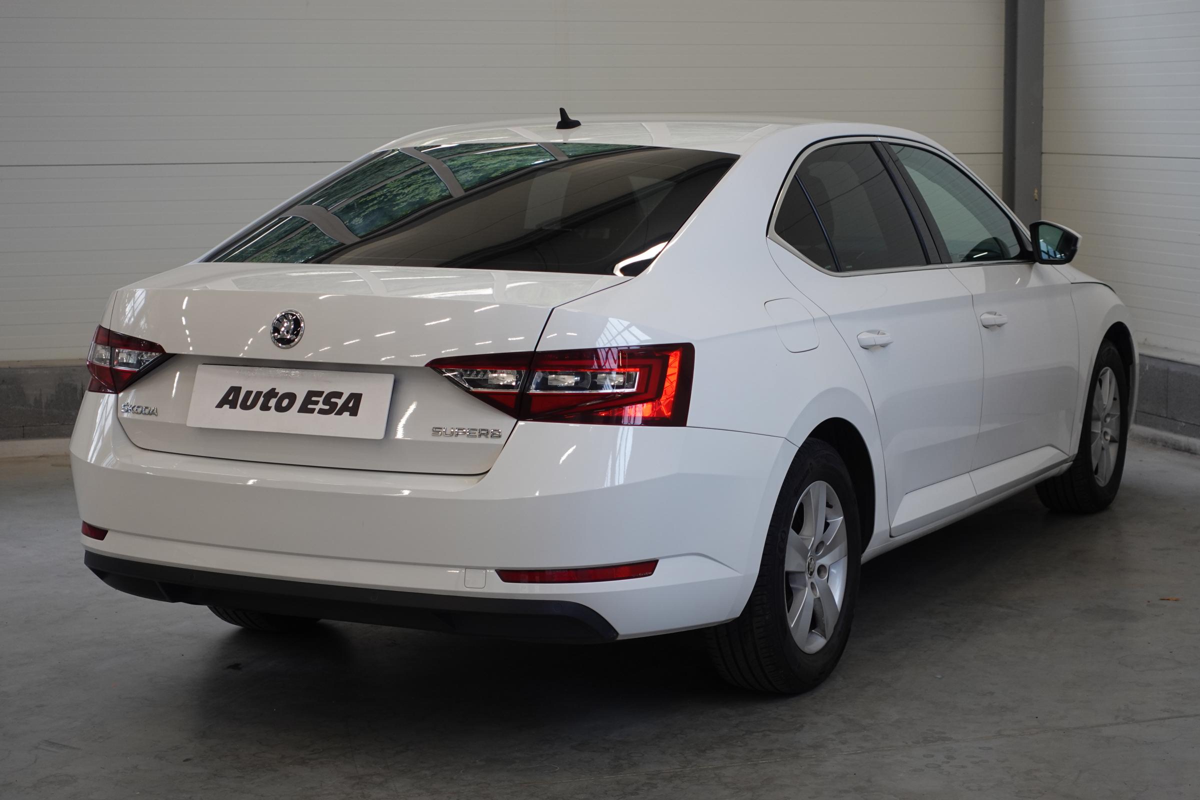 Škoda Superb III, 2018 - pohled č. 6