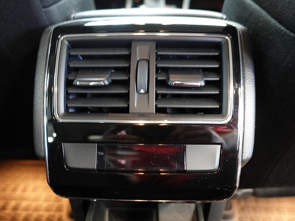 Škoda Superb III 2.0TDi Ambition