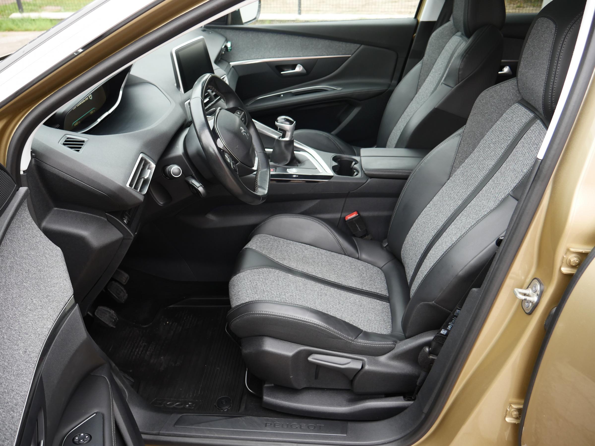 Peugeot 3008, 2017 - pohled č. 9