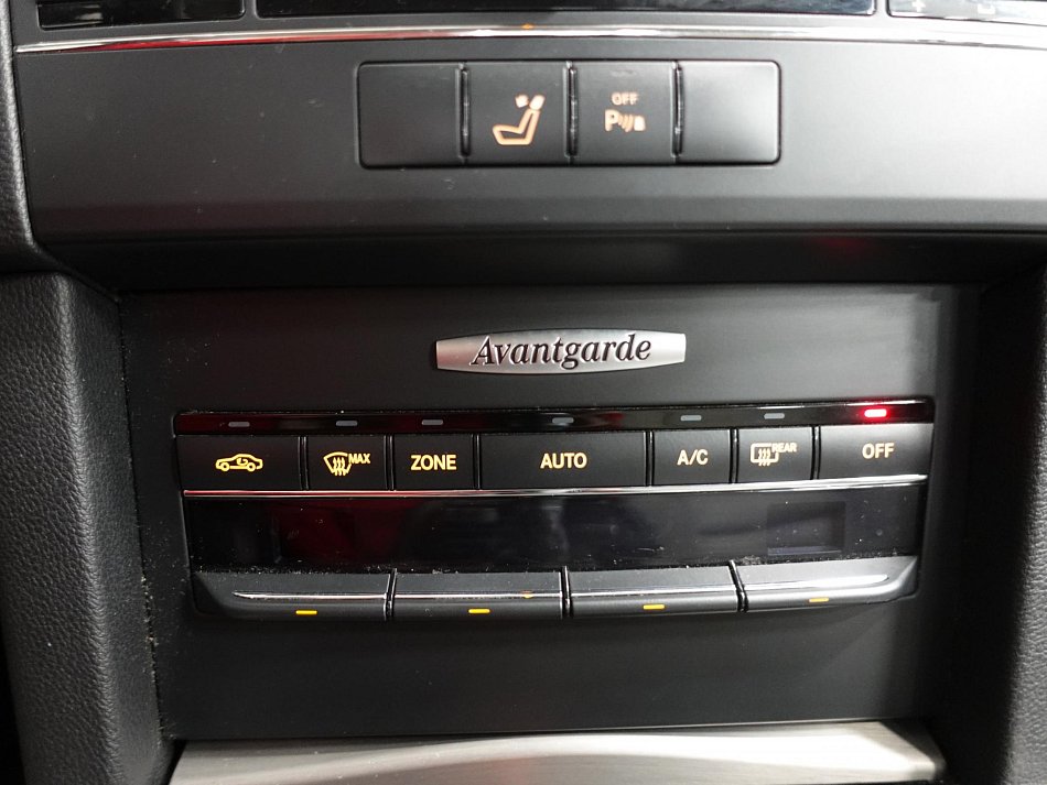 Mercedes-Benz Třída E 2.2 CDi  E220