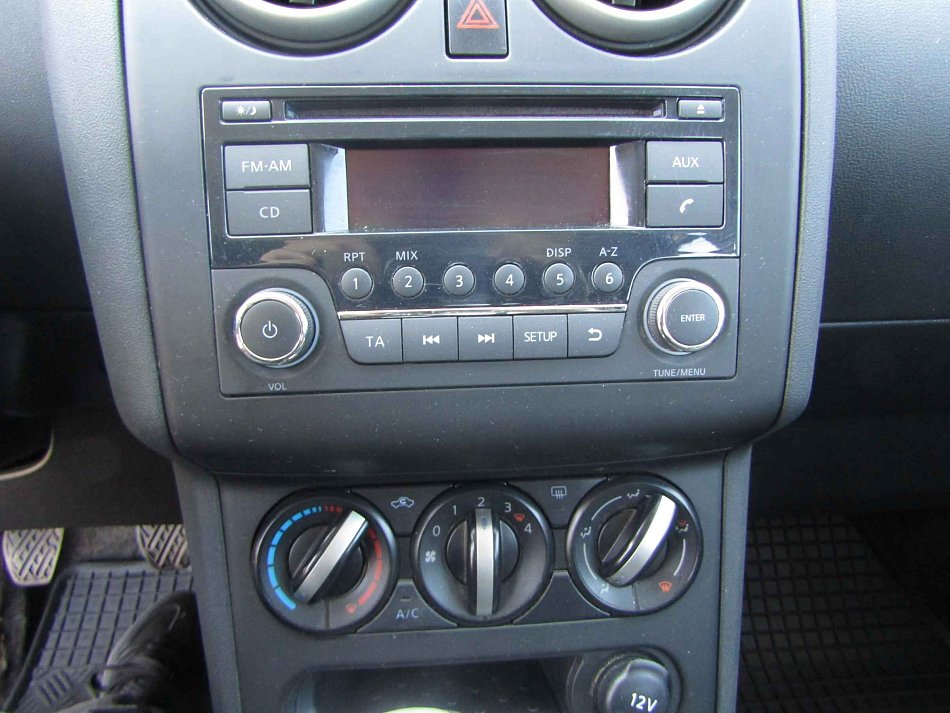 Nissan Qashqai 1.6i 