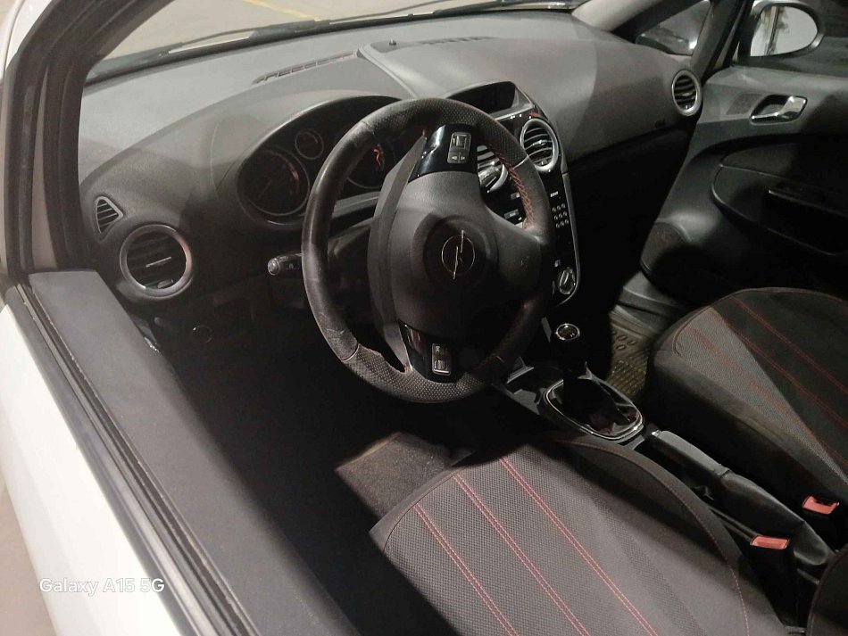 Opel Corsa 1.2i 