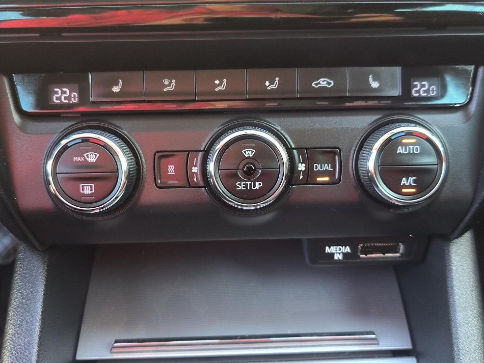 Škoda Octavia III 2.0 TDi Elegance 4x4