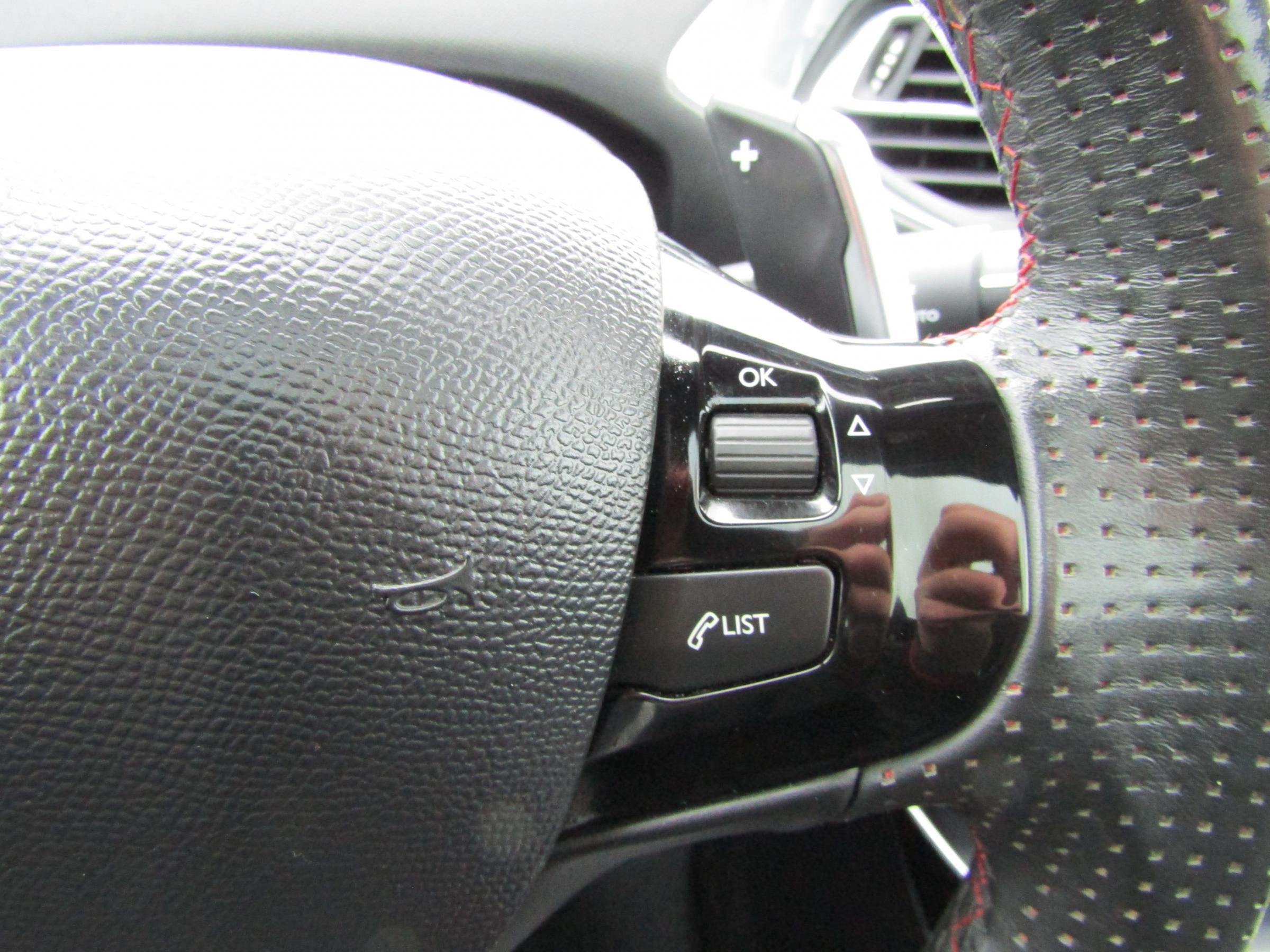 Peugeot 308, 2015 - pohled č. 14