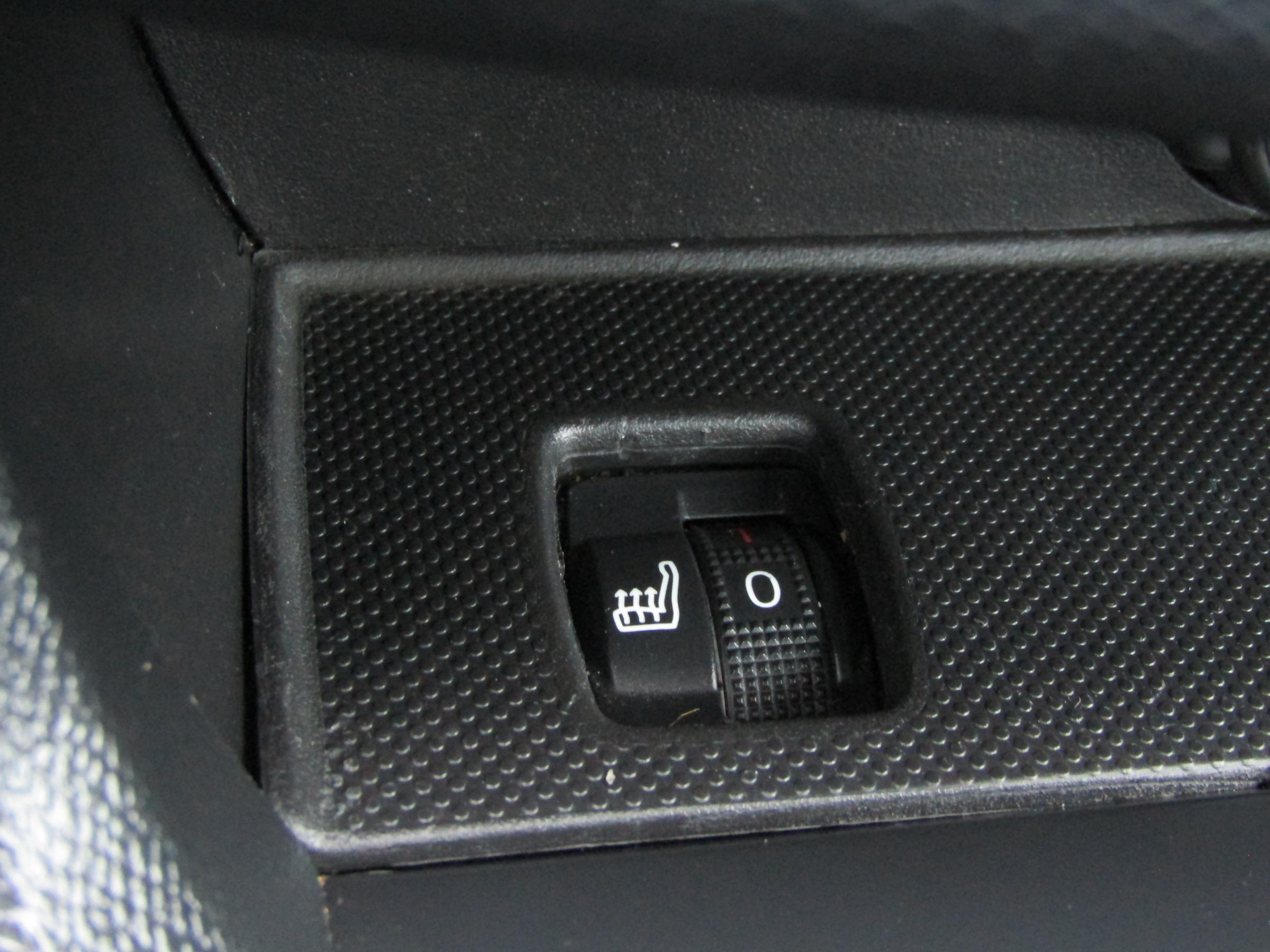 Peugeot 308, 2015 - pohled č. 16