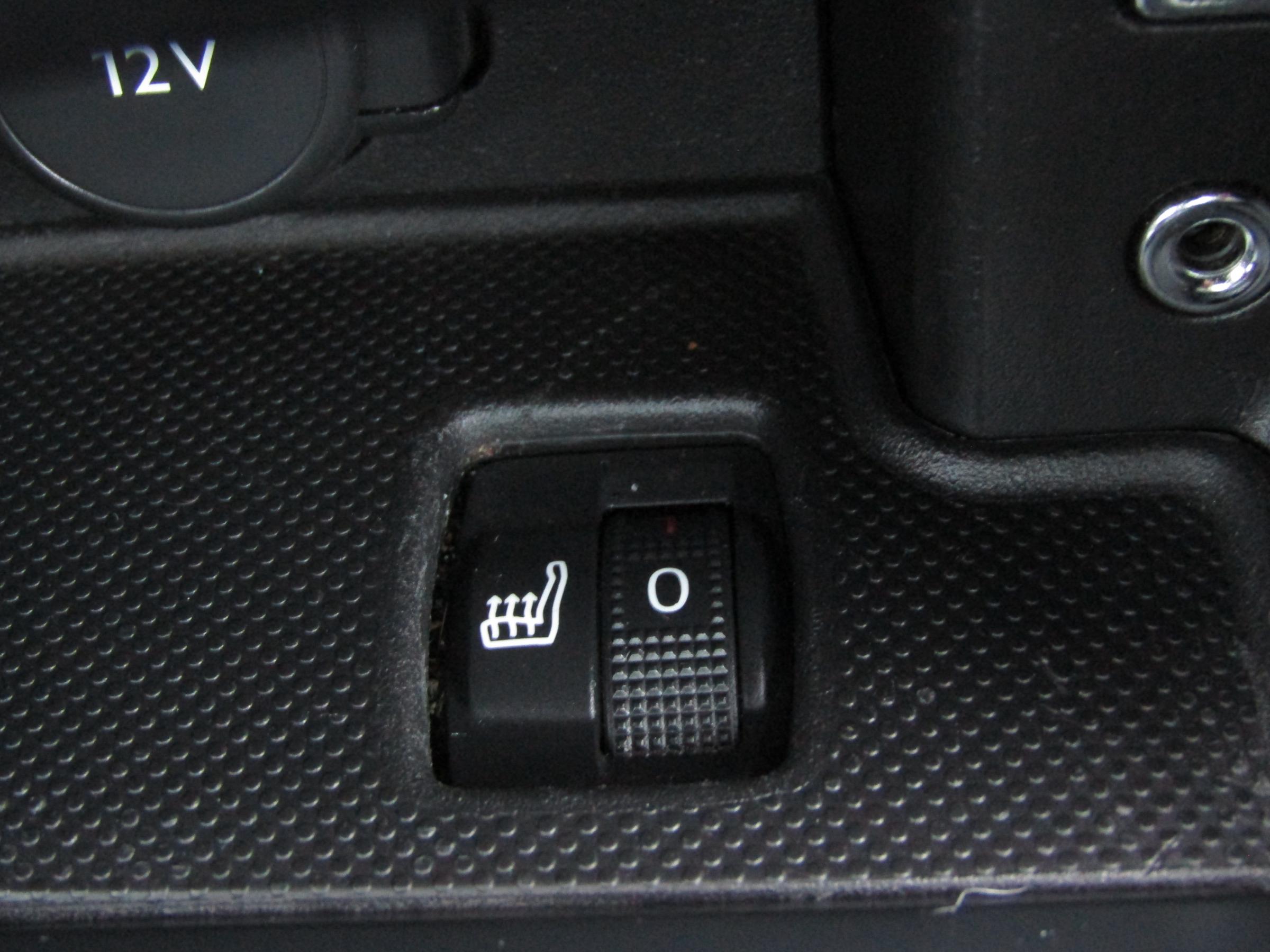 Peugeot 308, 2015 - pohled č. 17