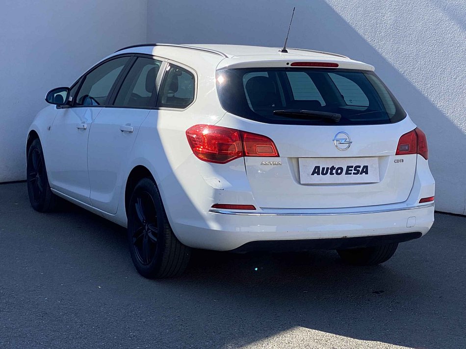 Opel Astra 1.6CDTi 