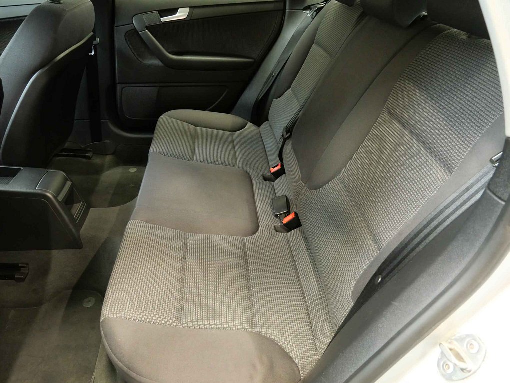 Audi A3 1.6i 