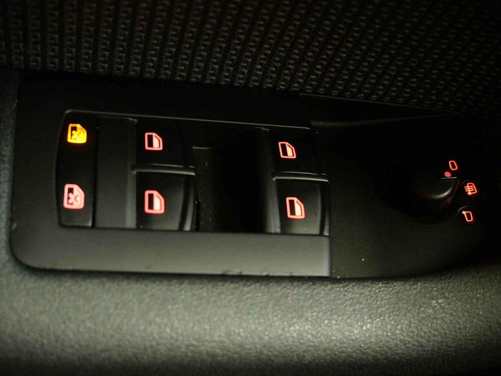 Audi A3 1.6i 