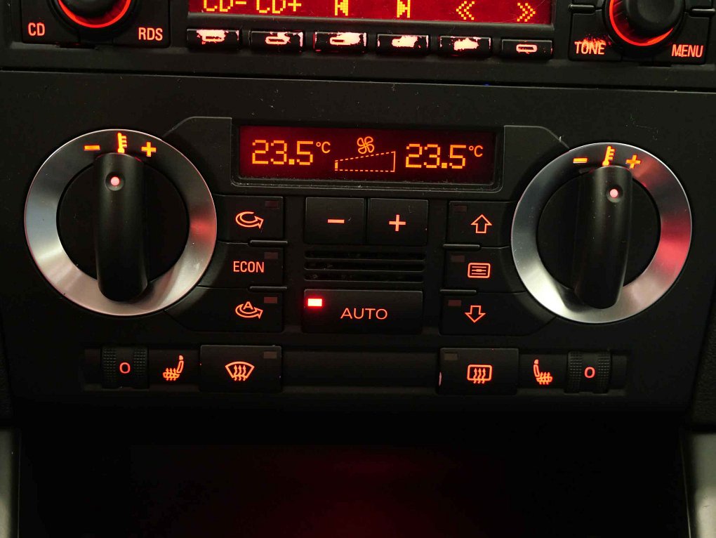 Audi A3 1.6i 