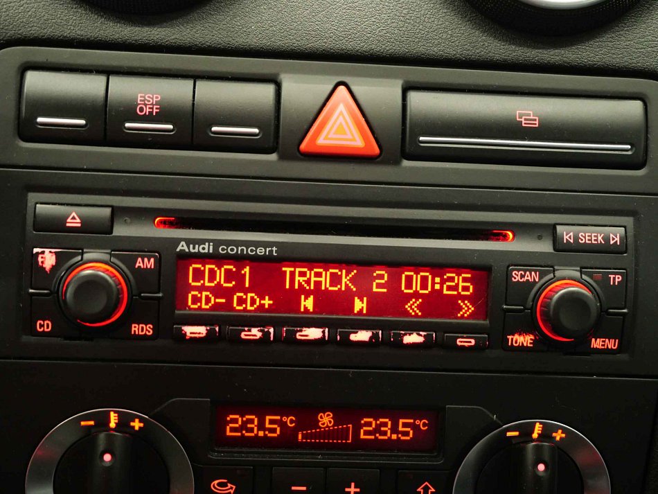 Audi A3 1.6i 