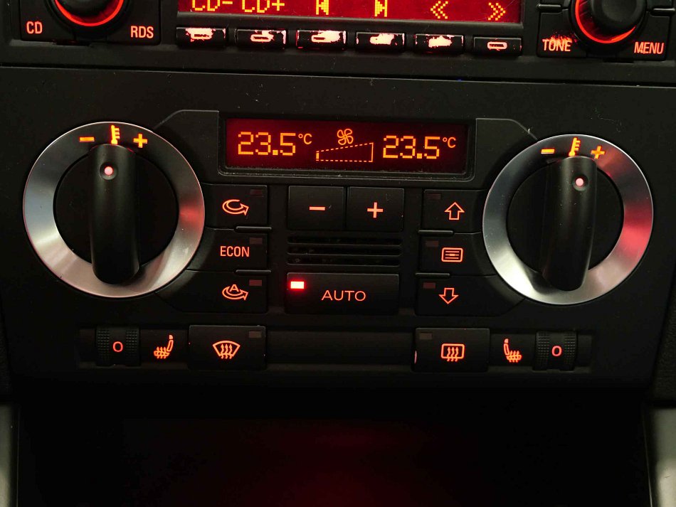 Audi A3 1.6i 