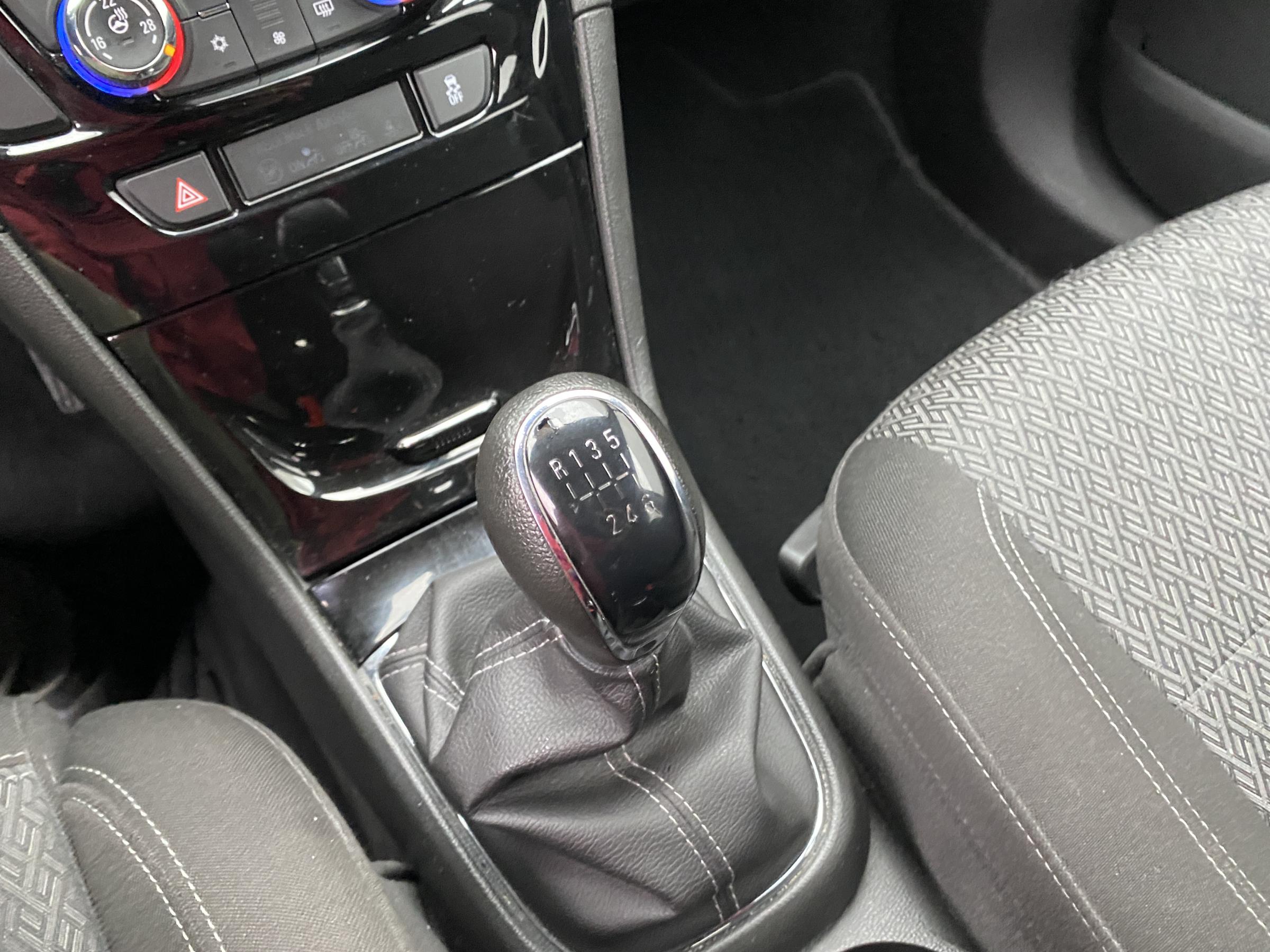 Opel Mokka, 2017 - pohled č. 16