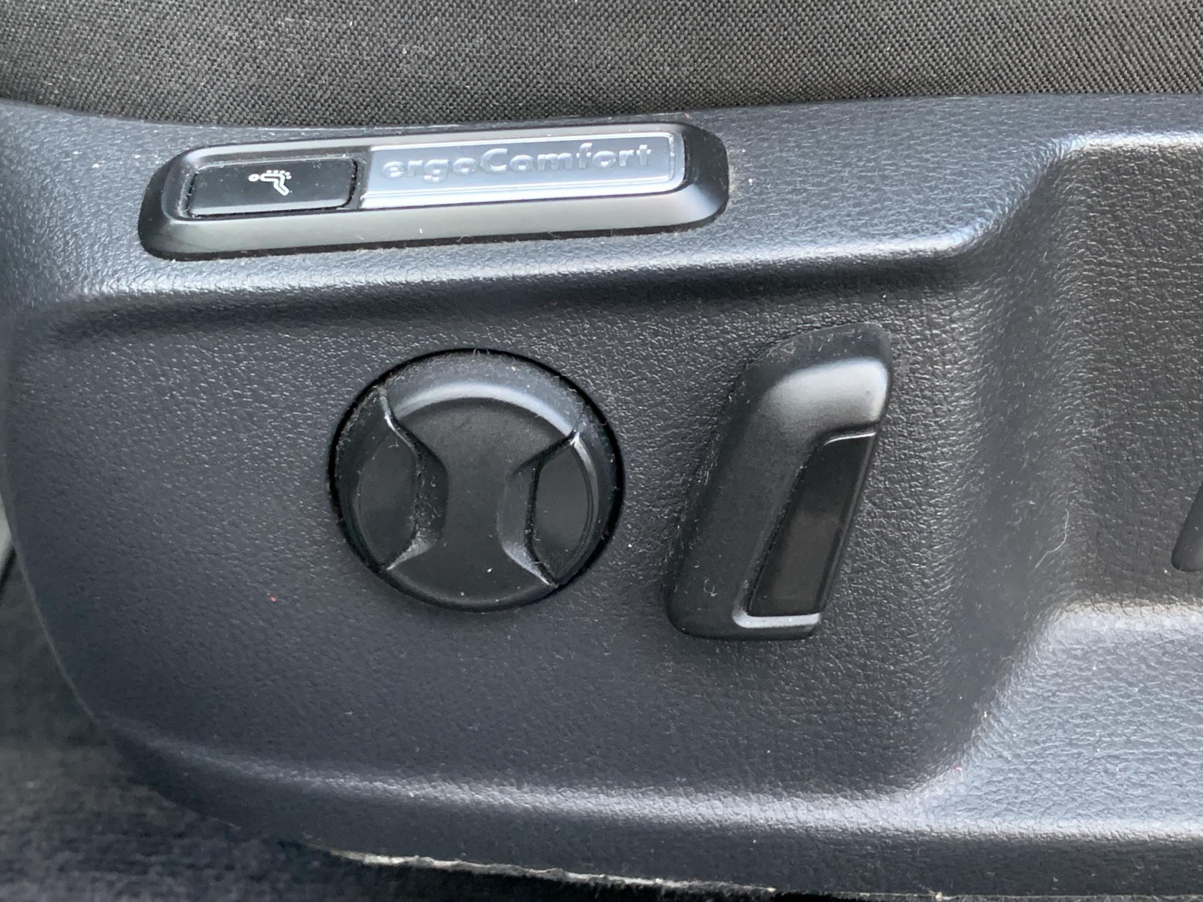 Volkswagen Passat, 2015 - pohled č. 22