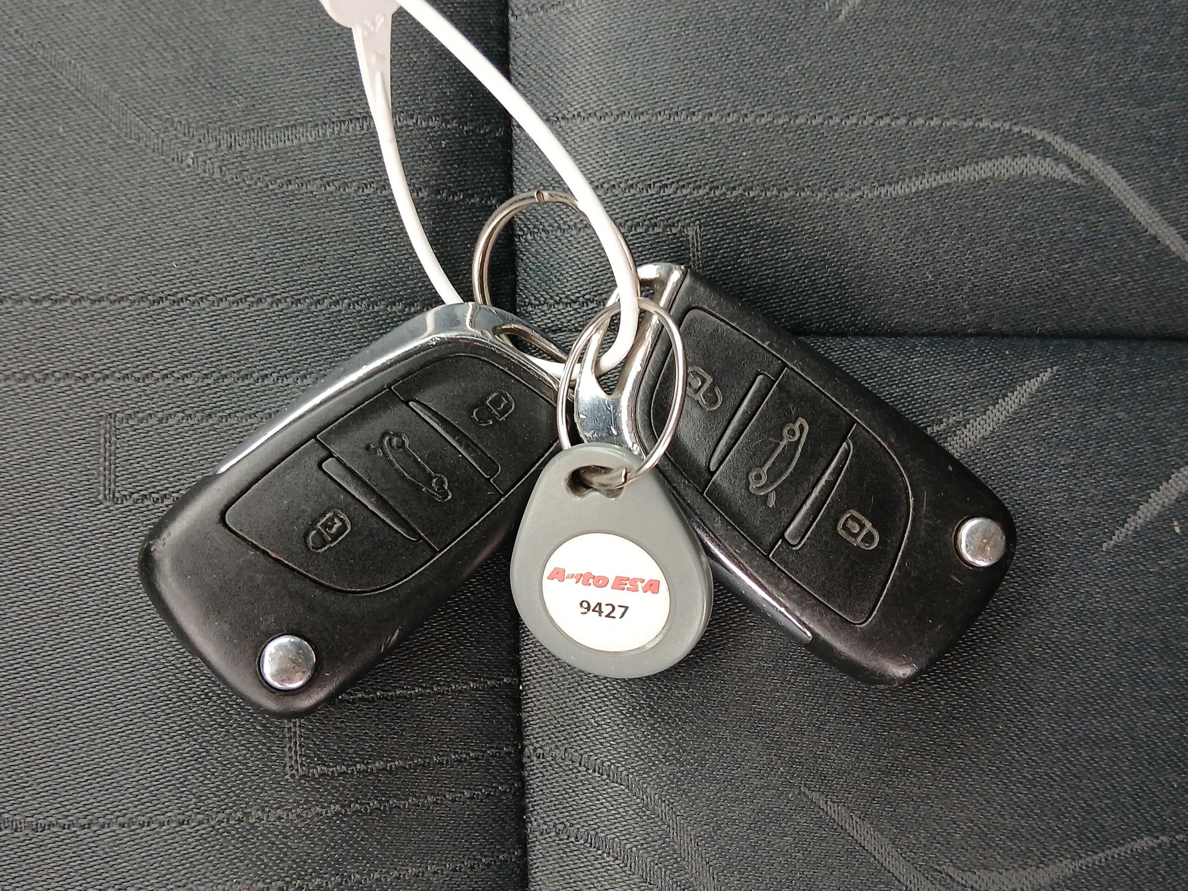 Citroën C4, 2011 - pohled č. 18