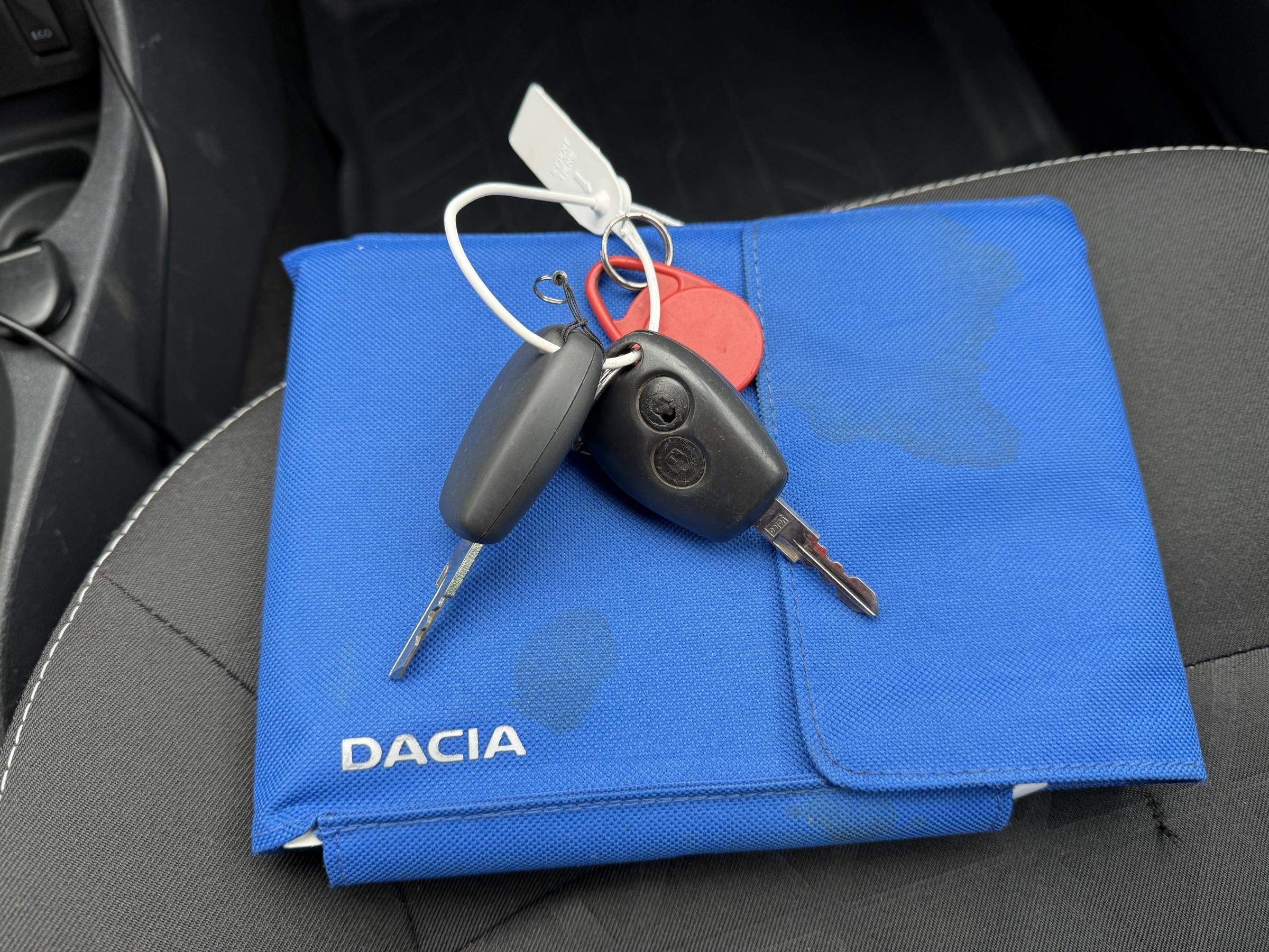 Dacia Duster, 2014 - pohled č. 17