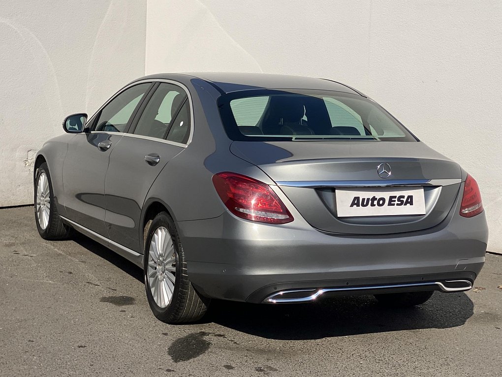 Mercedes-Benz Třída C 1.6 Exclusive C180