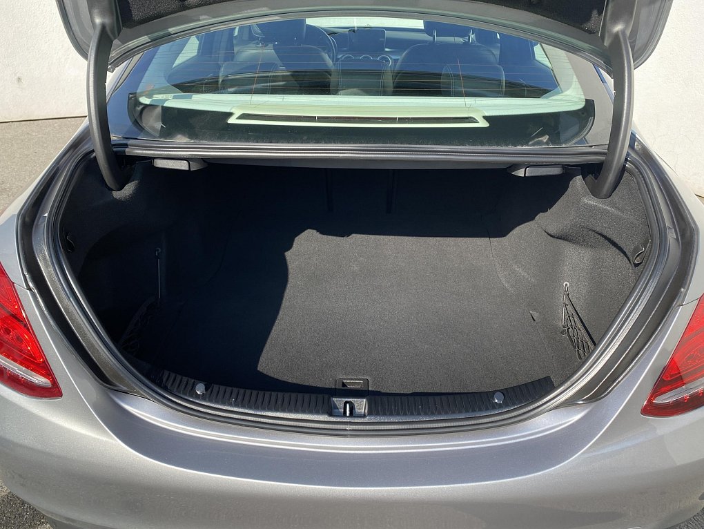 Mercedes-Benz Třída C 1.6 Exclusive C180