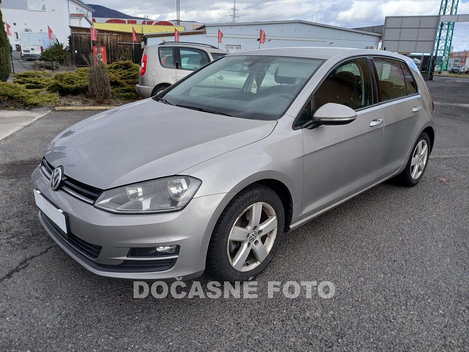Volkswagen Golf 1.2TSI 