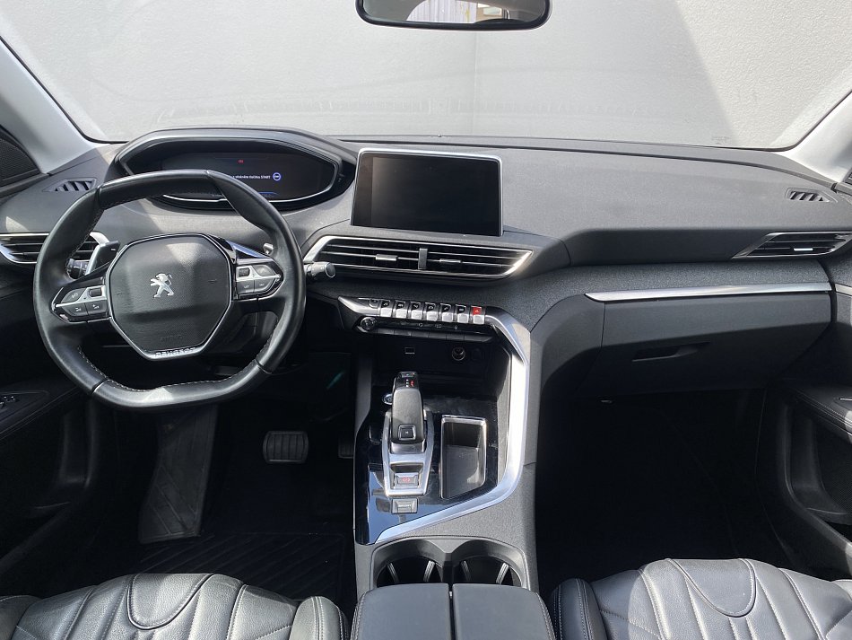 Peugeot 3008 1.2PT Allure