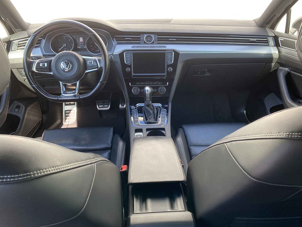 Volkswagen Passat 2.0 TDi R-Line