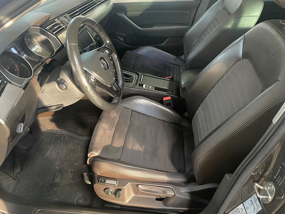 Volkswagen Passat 2.0 TDi Highline