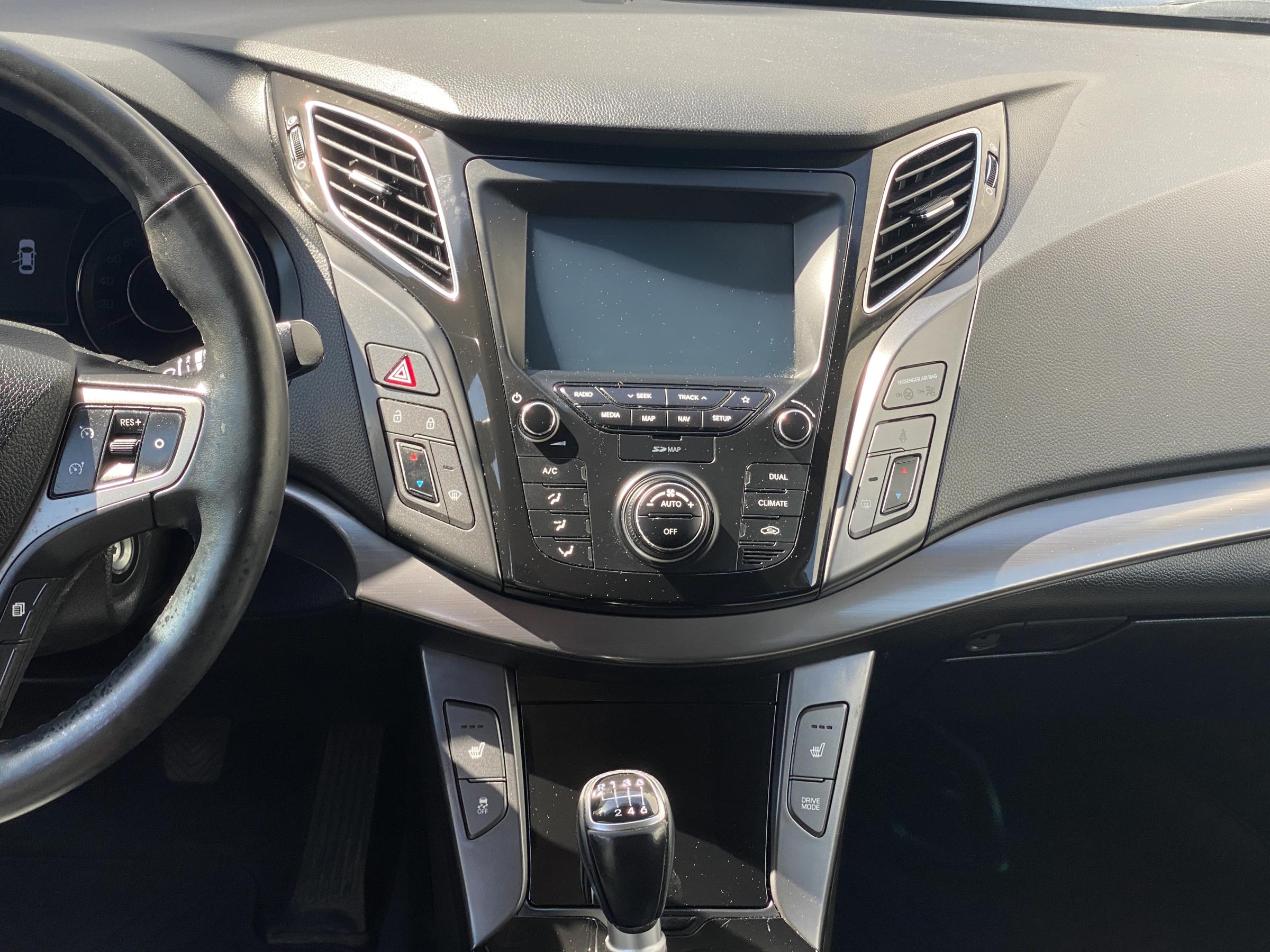 Hyundai i40, 2019 - pohled č. 10