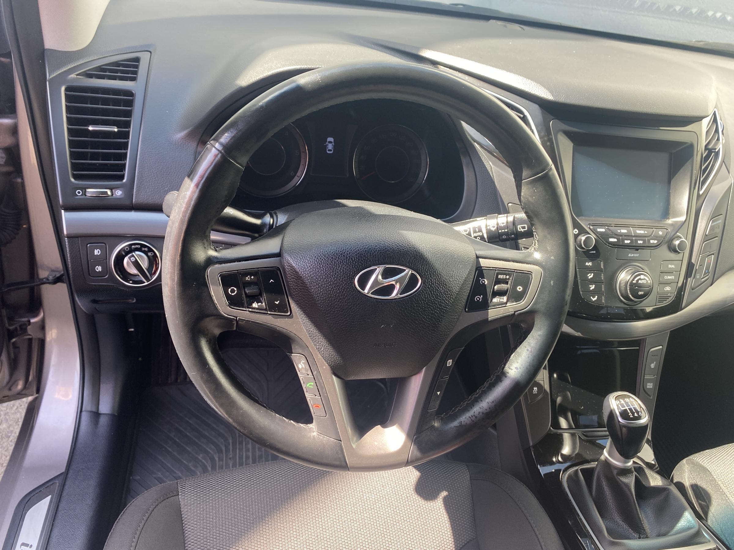 Hyundai i40, 2019 - pohled č. 15