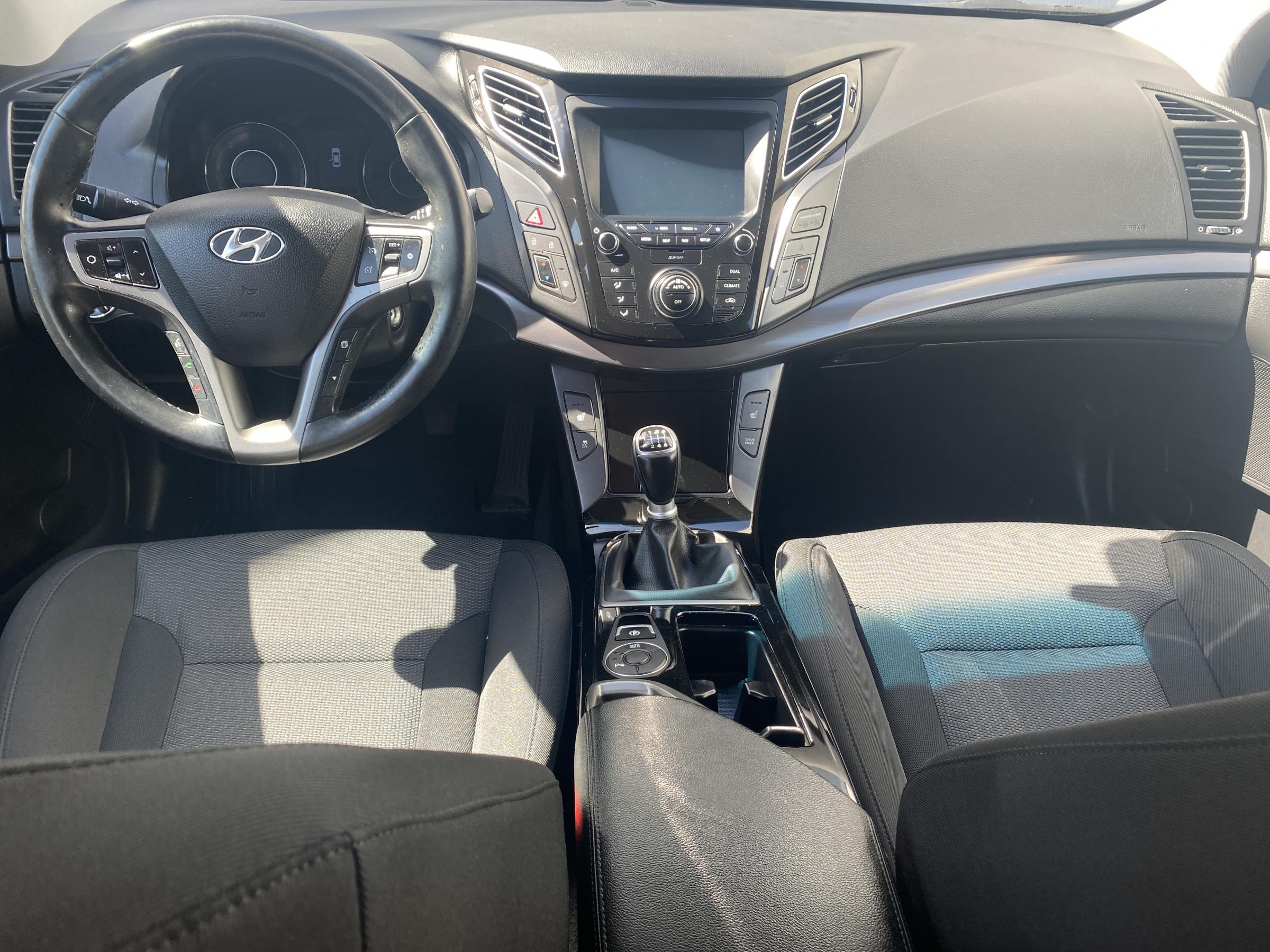 Hyundai i40, 2019 - pohled č. 9