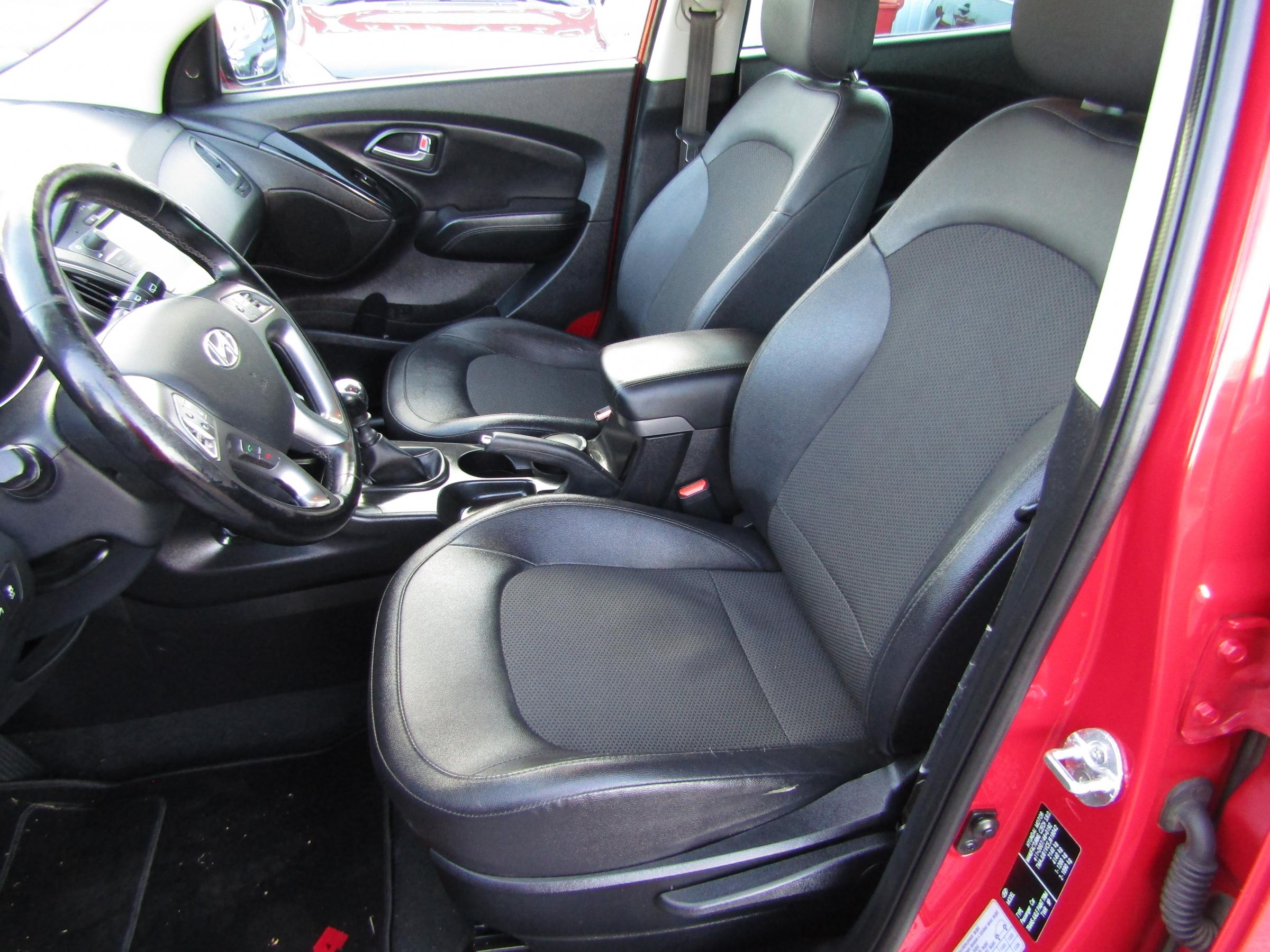 Hyundai ix35, 2014 - pohled č. 9