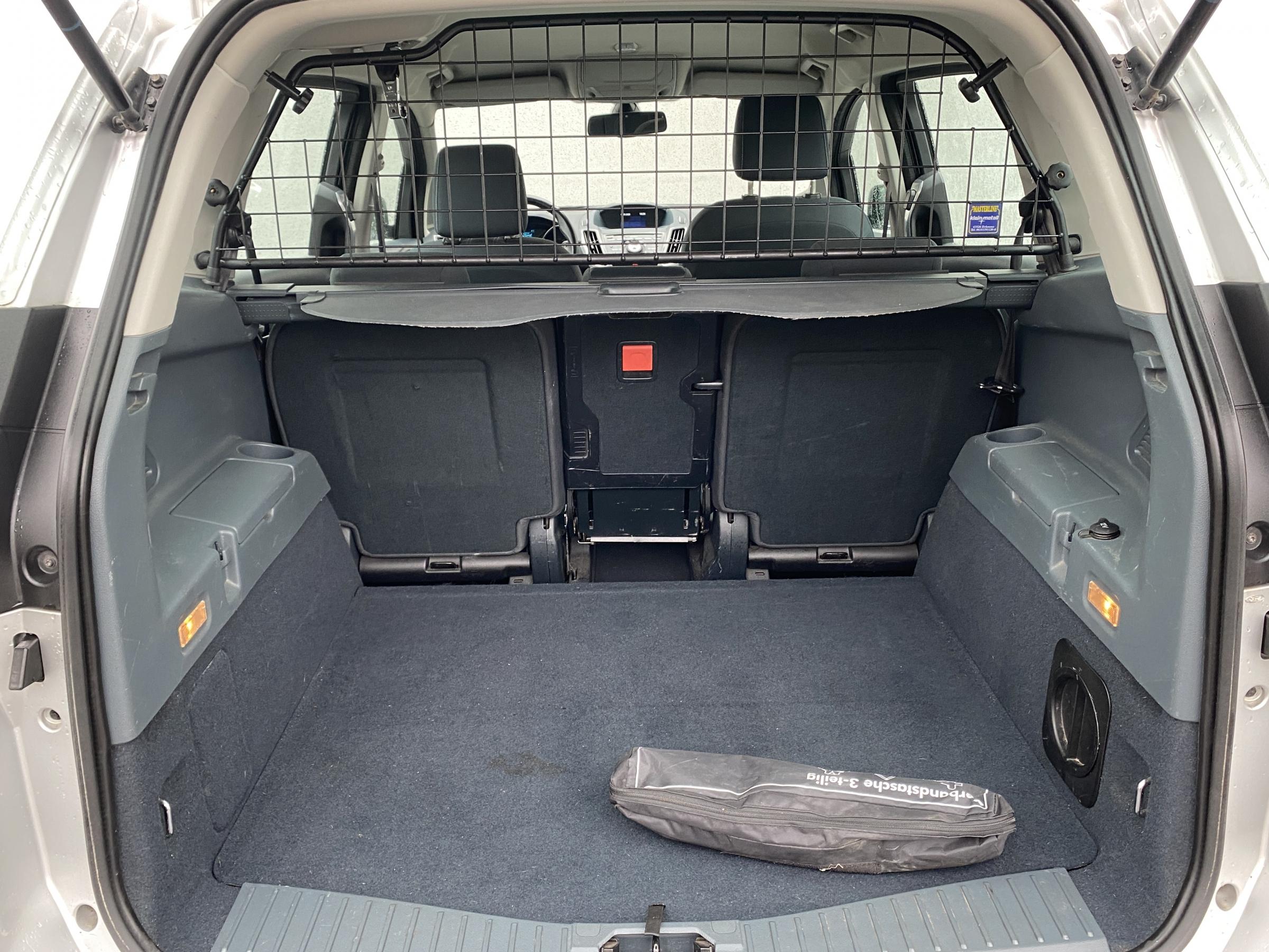 Ford Grand C-MAX, 2011 - pohled č. 7