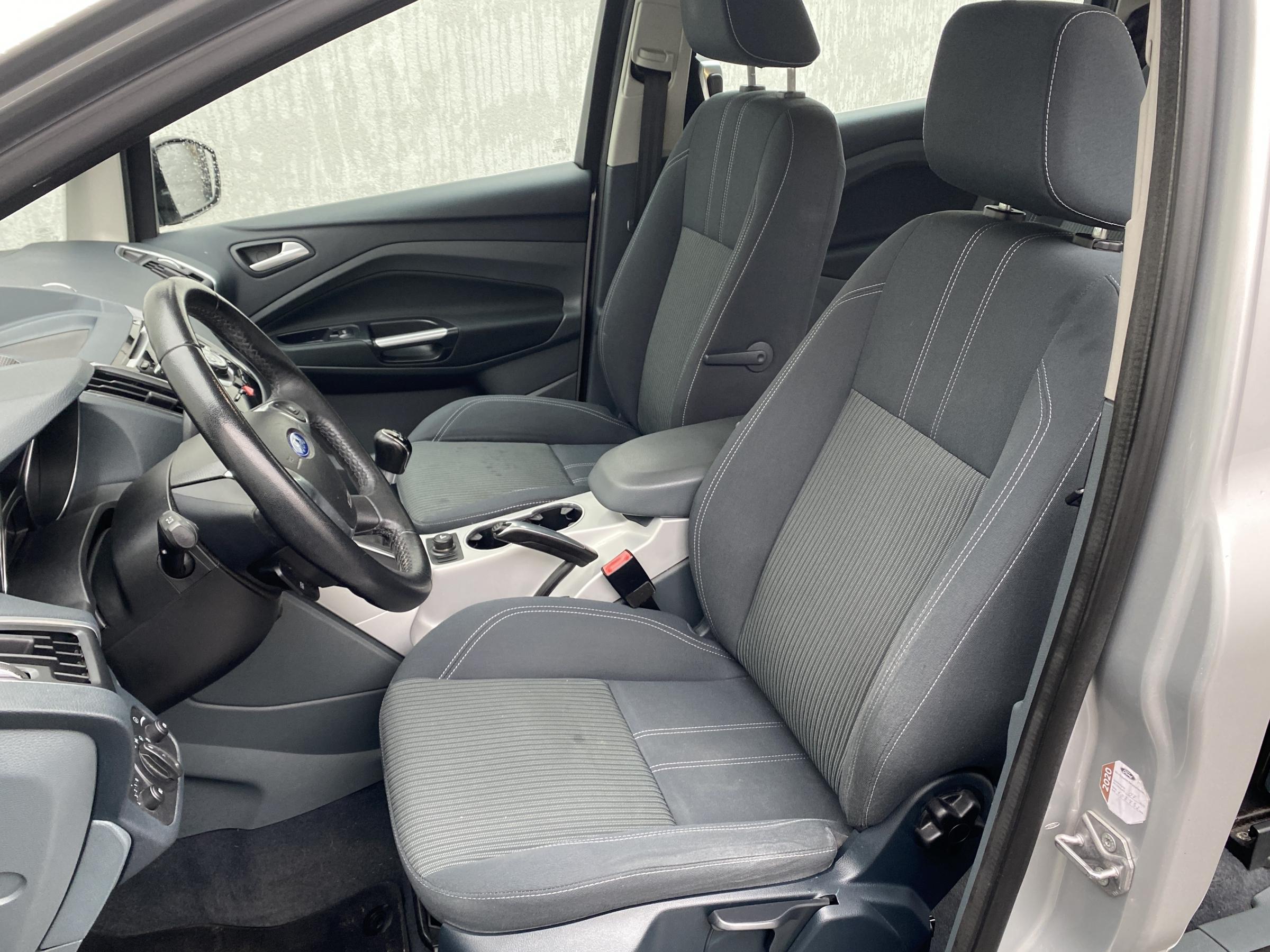 Ford Grand C-MAX, 2011 - pohled č. 9